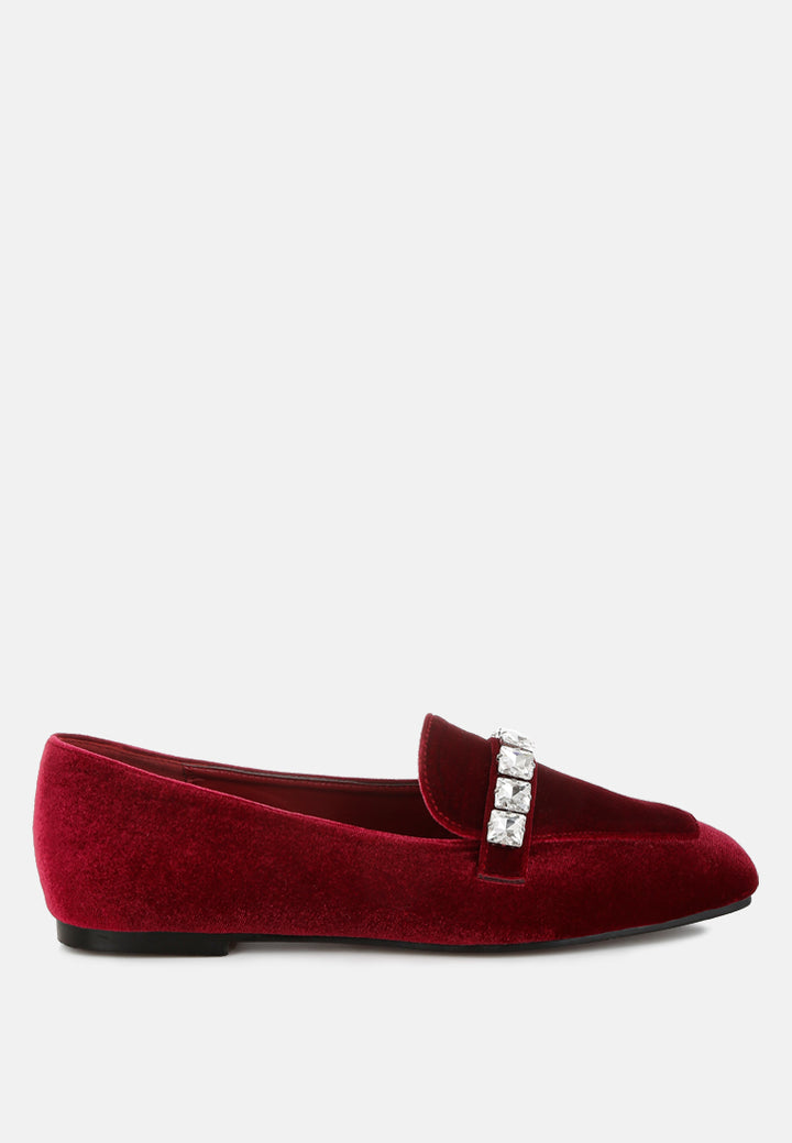 Mocasines Kyari de terciopelo con tiras de strass#color_rojo oscuro