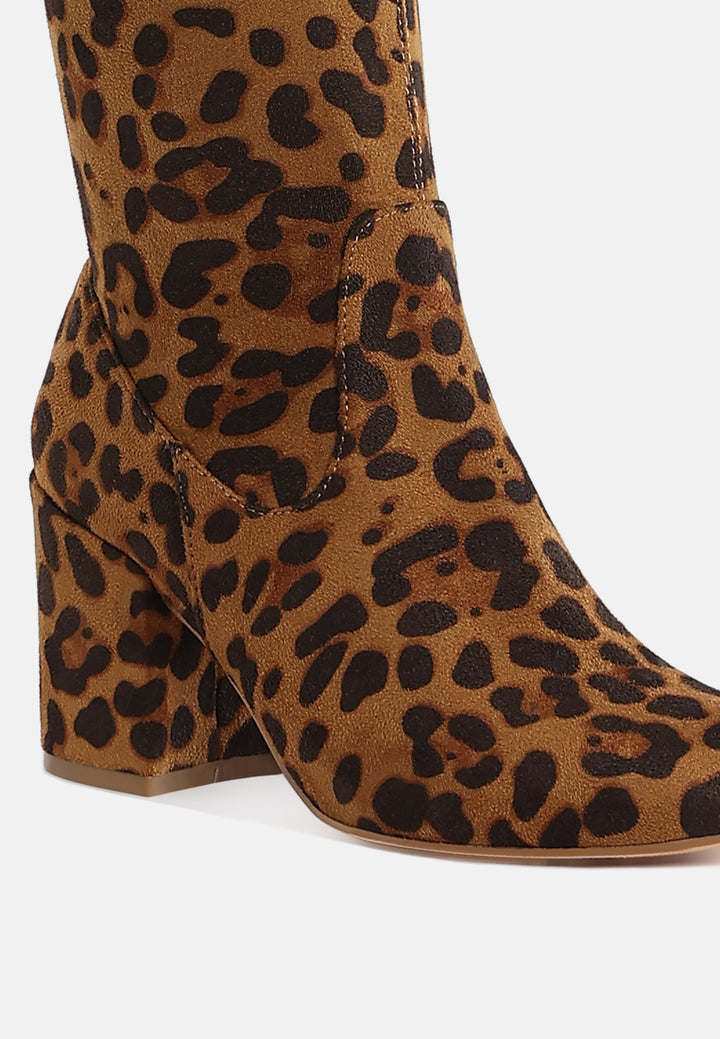 minimal drawstring detail knee-high boots by mode#color_leopard