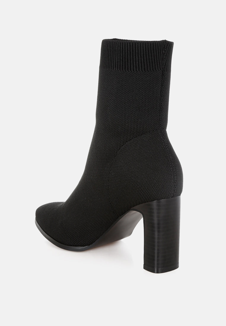 lopa flyknit ankle boots#color_black