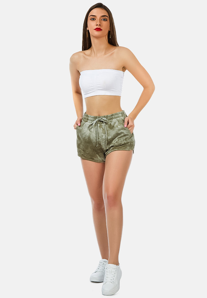 lounging around tie-dye shorts in olive green#color_olive