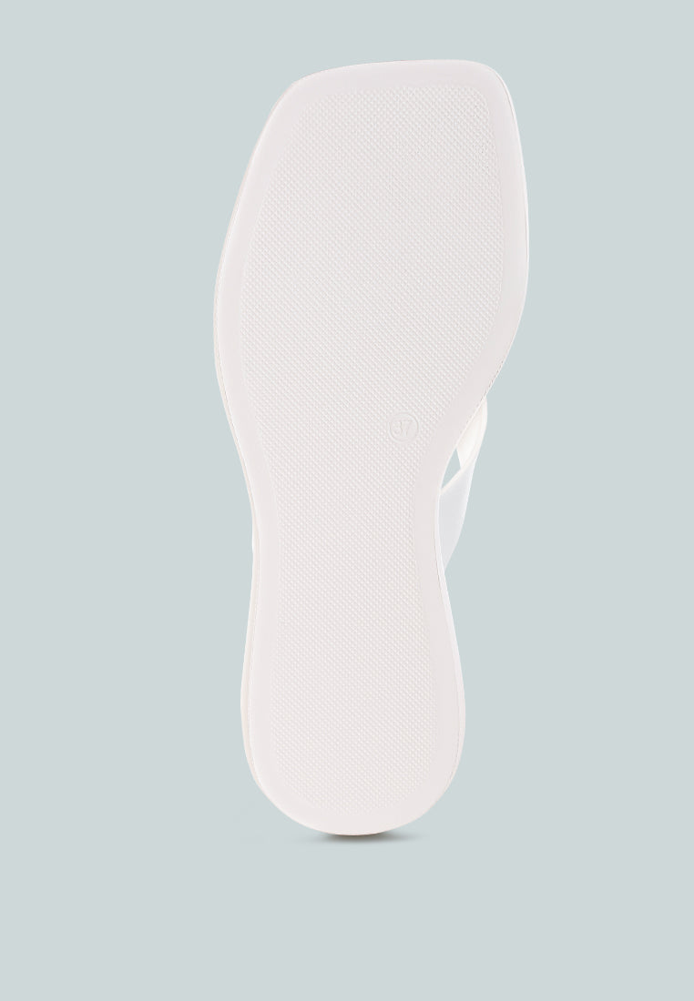 makawi thong toe slip ons#color_white-genuine-leather