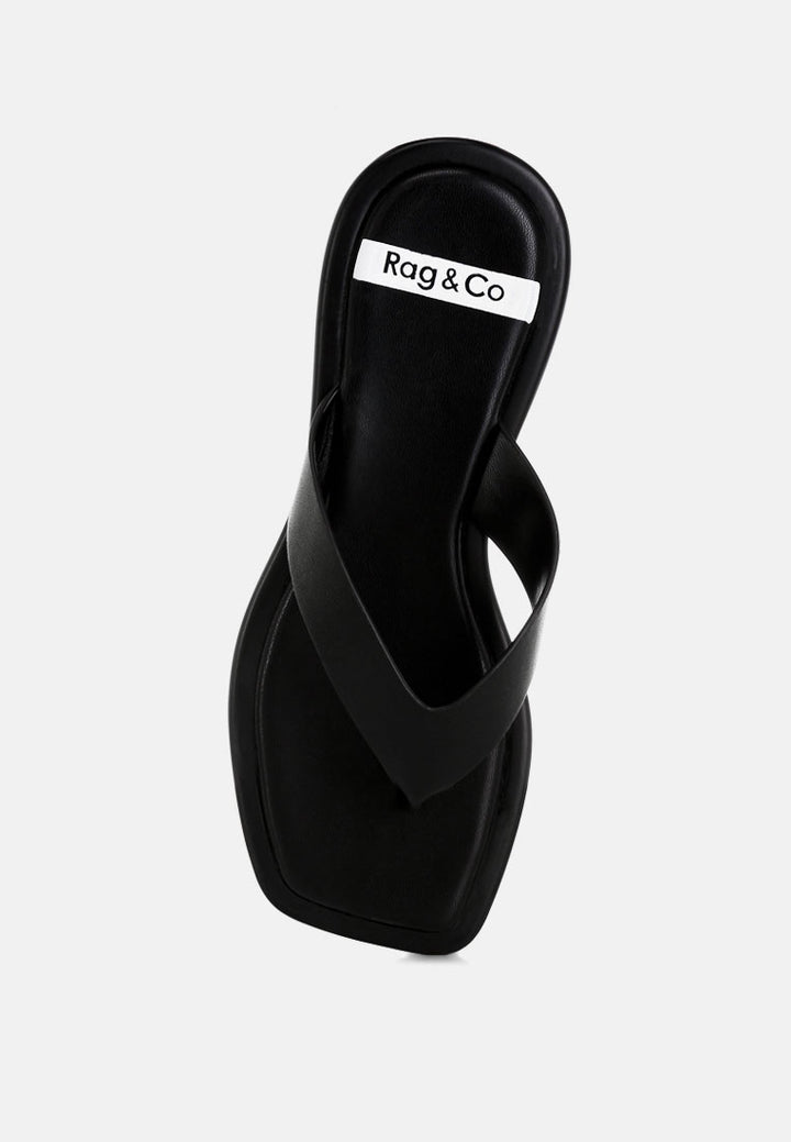 makawi thong toe slip ons#color_black-genuine-leather
