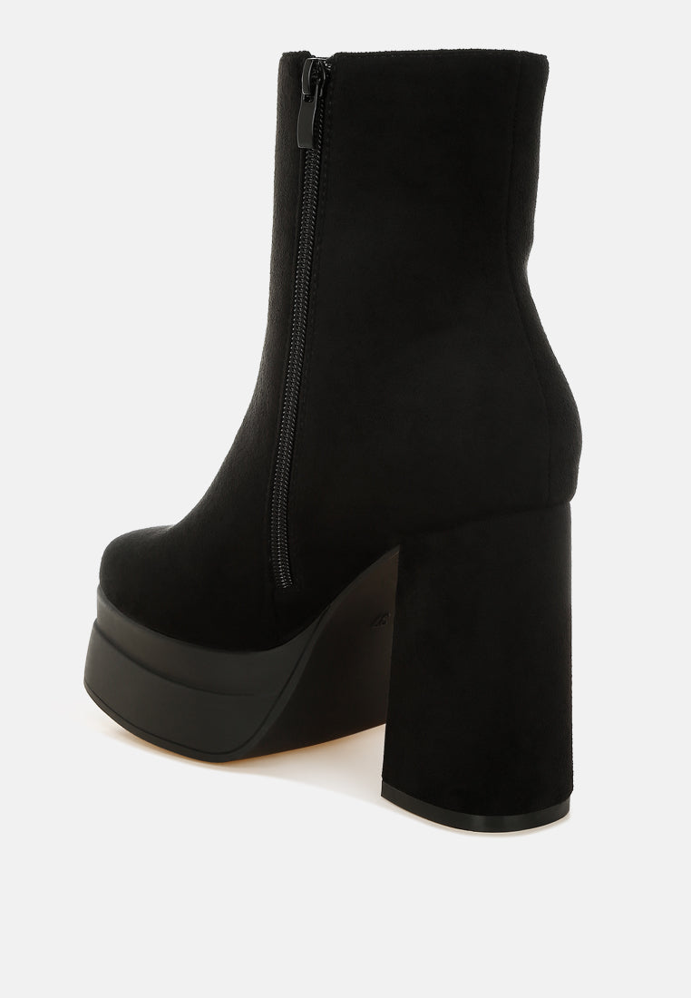 maltese soft microfiber block heel boots#color_black
