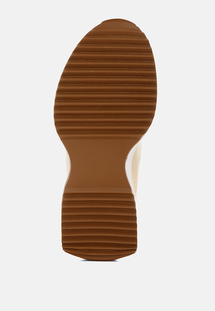 Zapatillas de piel metalizada con tachuelas#color_gold