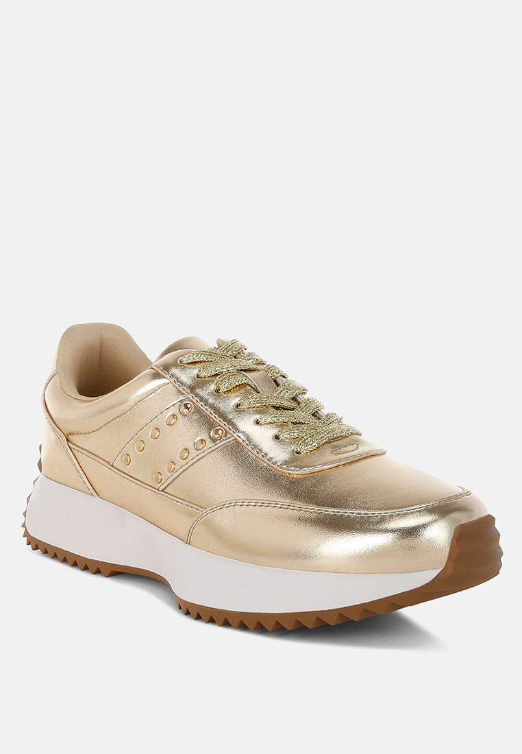 Zapatillas de piel metalizada con tachuelas#color_gold