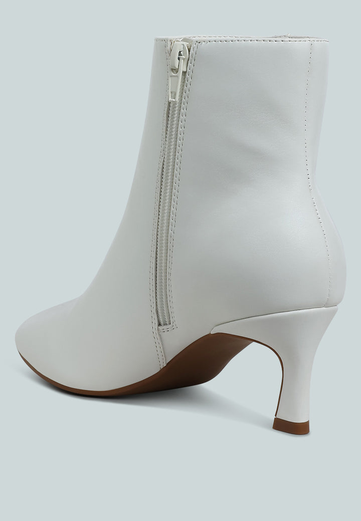 migelo faux leather ankle boots#color_white