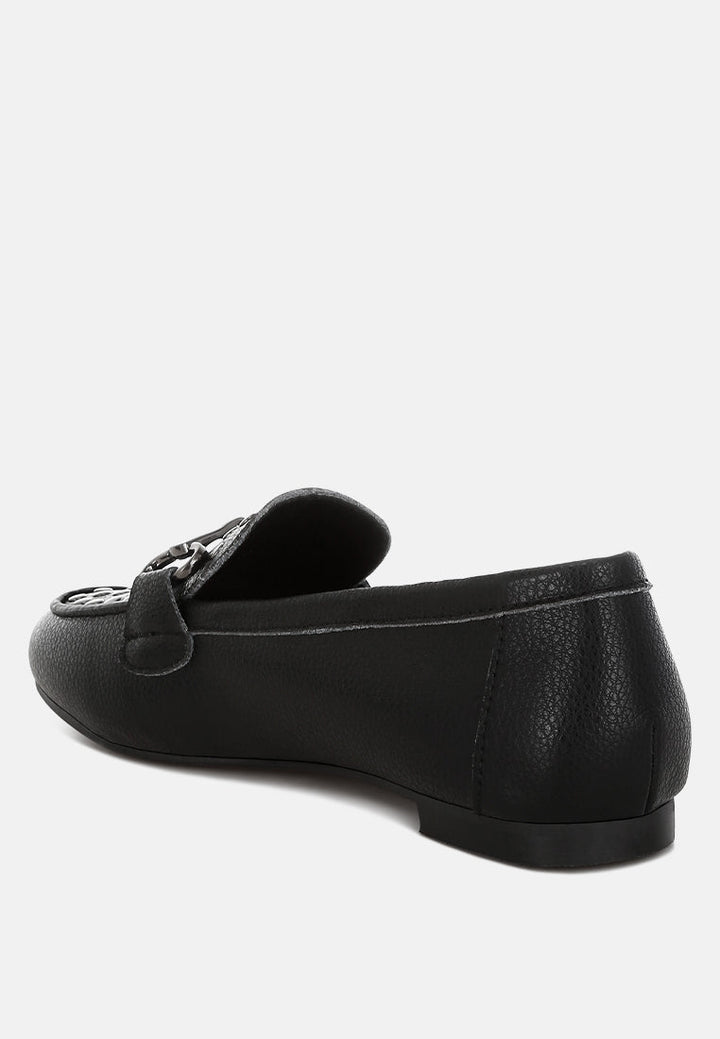 mocasines de cuero real adornados con horsebit y tachuelas de modaha#color_black