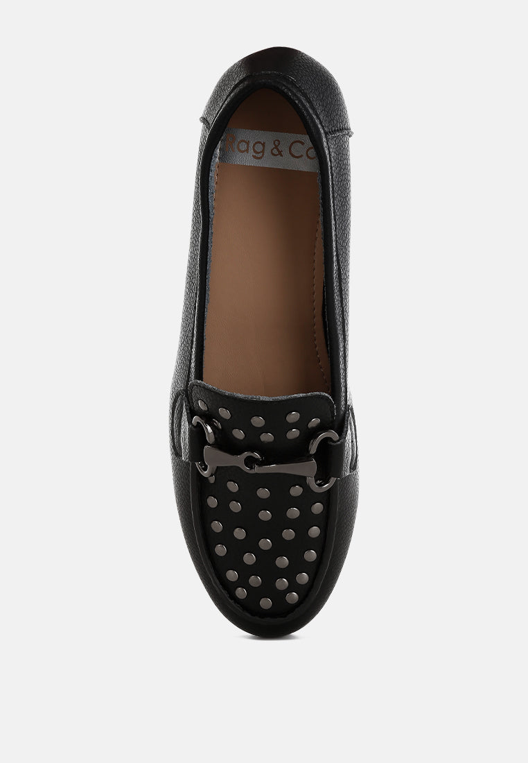 mocasines de cuero real adornados con horsebit y tachuelas de modaha#color_black
