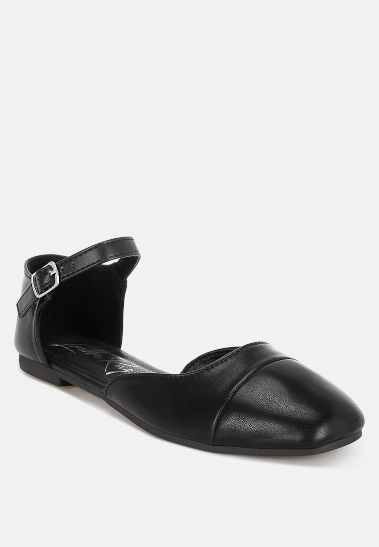 Montclair Two Tone Flat Sandals#color_black-smooth