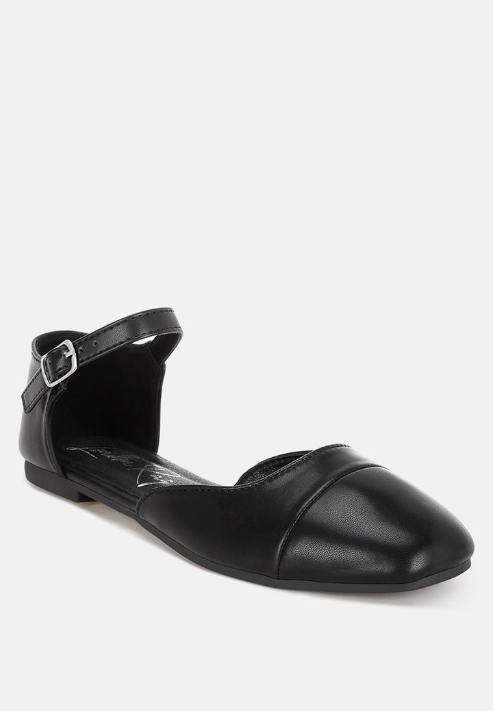 Montclair Two Tone Flat Sandals#color_black-smooth