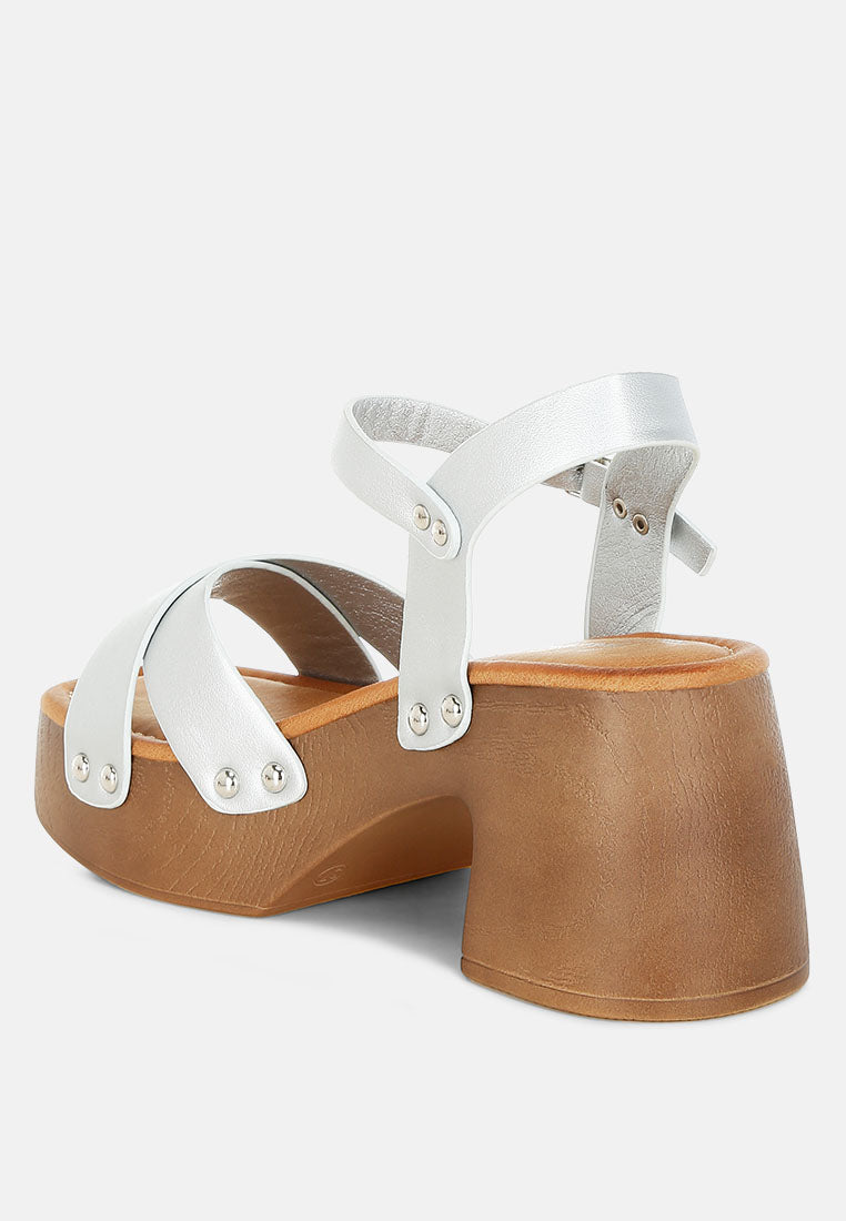 morasa metallic pleather clog sandals by mode#silver