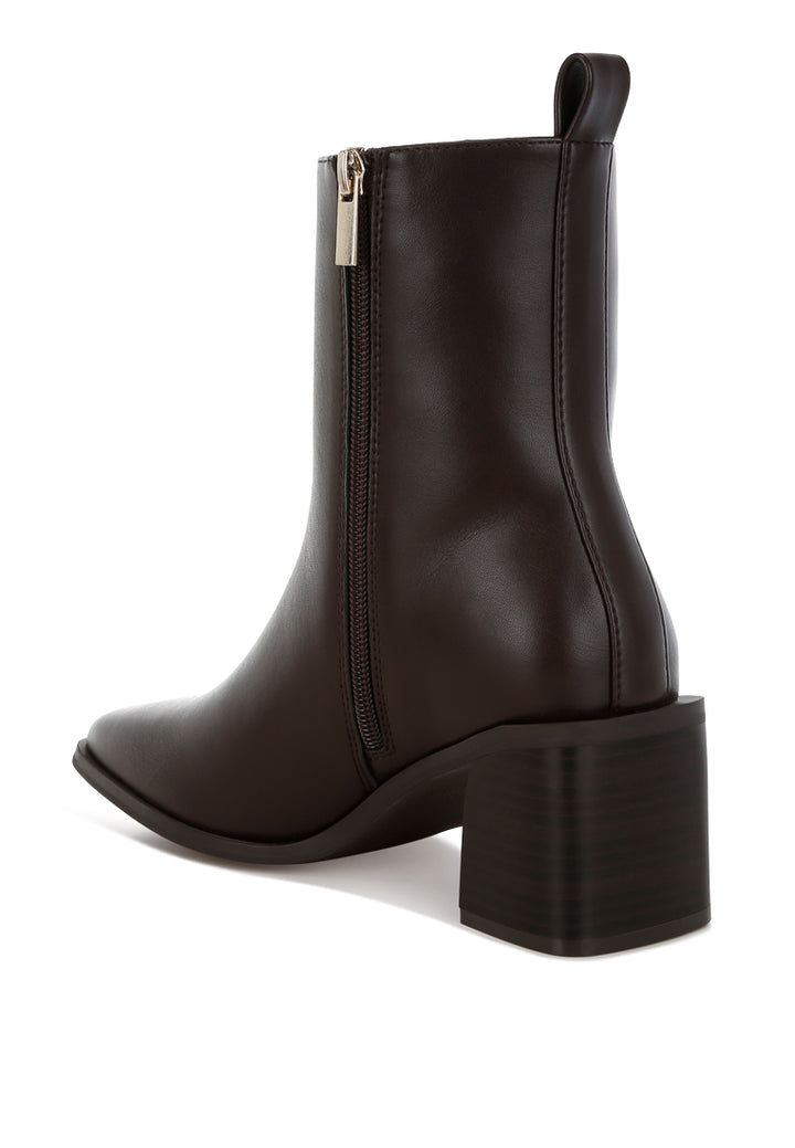 muskox square toe faux leather boots#color_chocolate