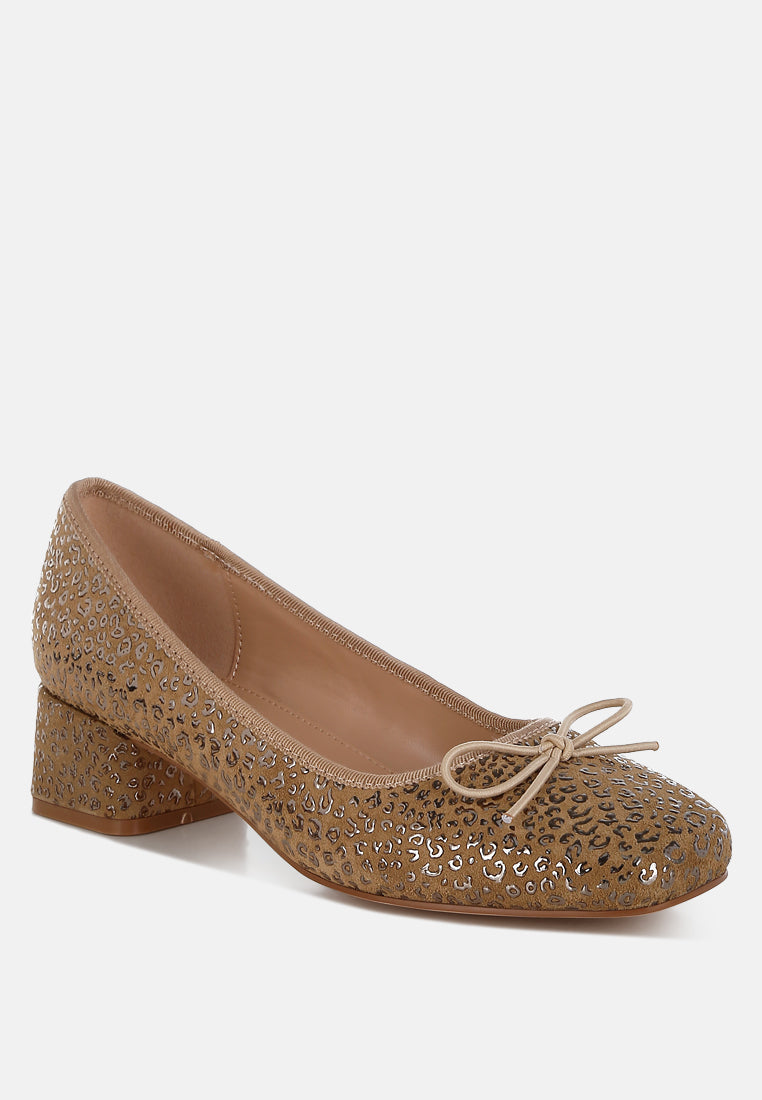 bailarinas de tacón bloque con estampado de leopardo de ningen#color_tan