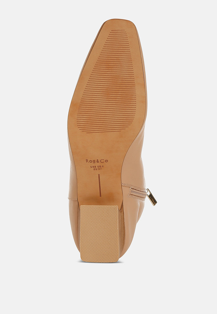 botas obita de cuero genuino con tacón acampanado#color_beige