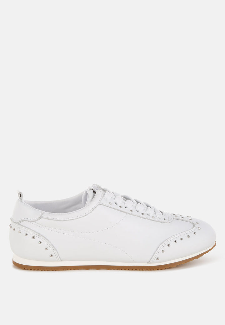 Zapatillas odaya de piel auténtica y suave con tachuelas#color_blanco