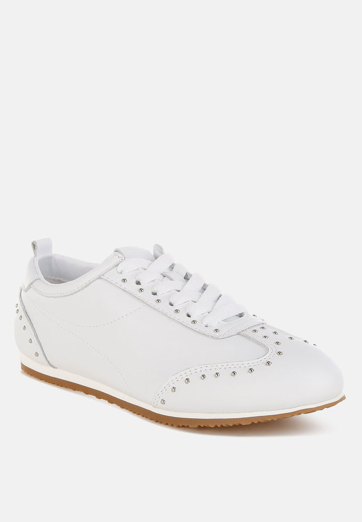 Zapatillas odaya de piel auténtica y suave con tachuelas#color_blanco