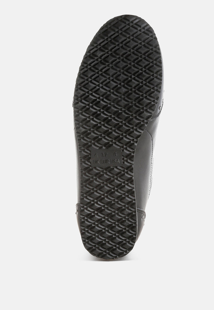 Zapatillas odaya de piel auténtica y suave con tachuelas#color_negro