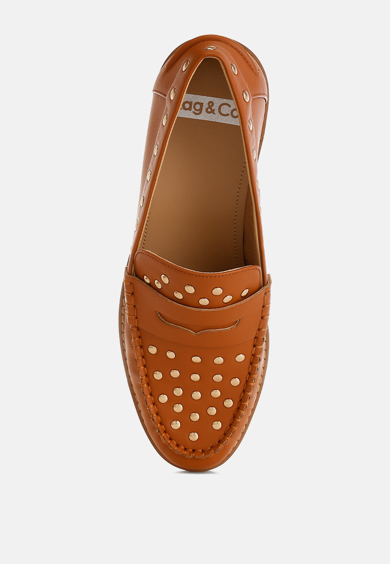 Mocasines de piel con adornos de tachuelas oglavia#color_tan