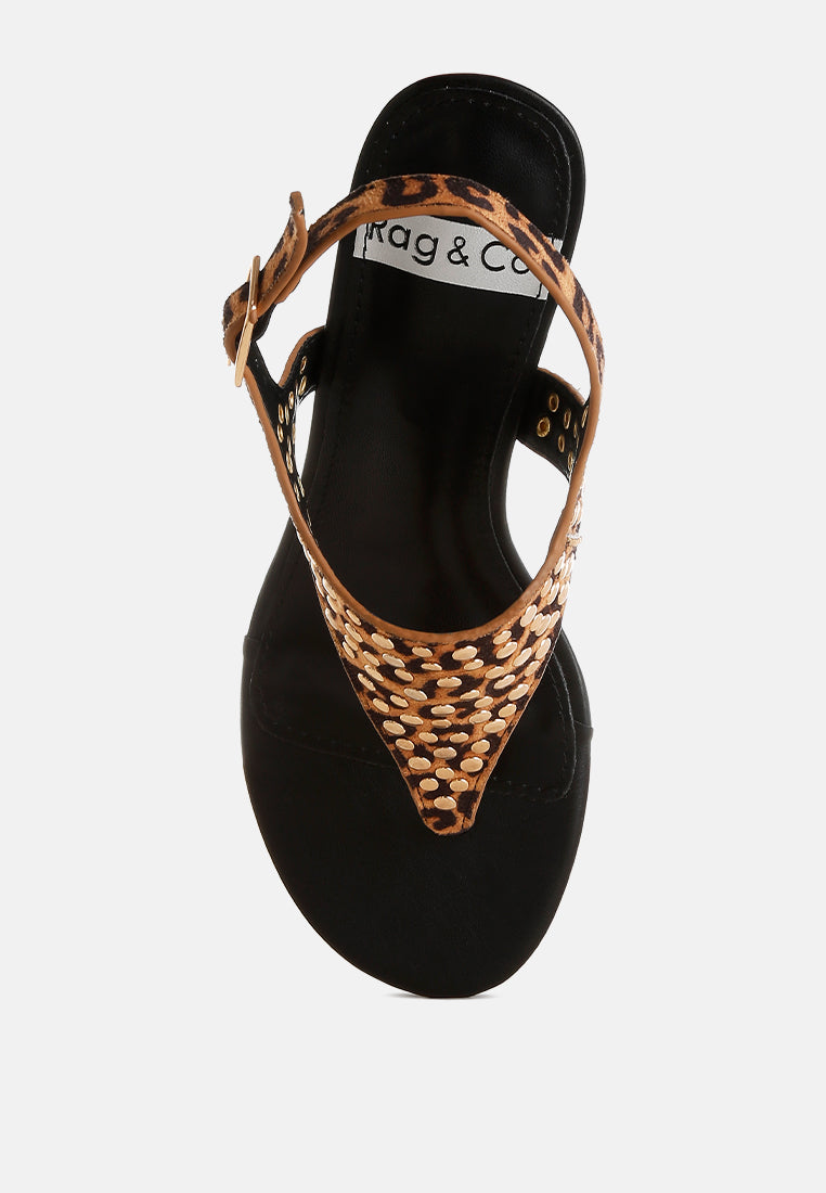 cuñas con tachuelas y estampado de leopardo oidah#color_leopard