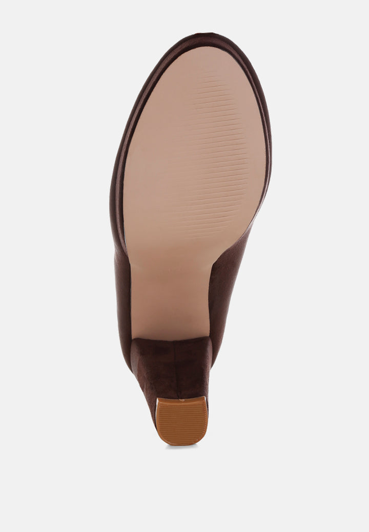 olanta block heel pumps#color_brown