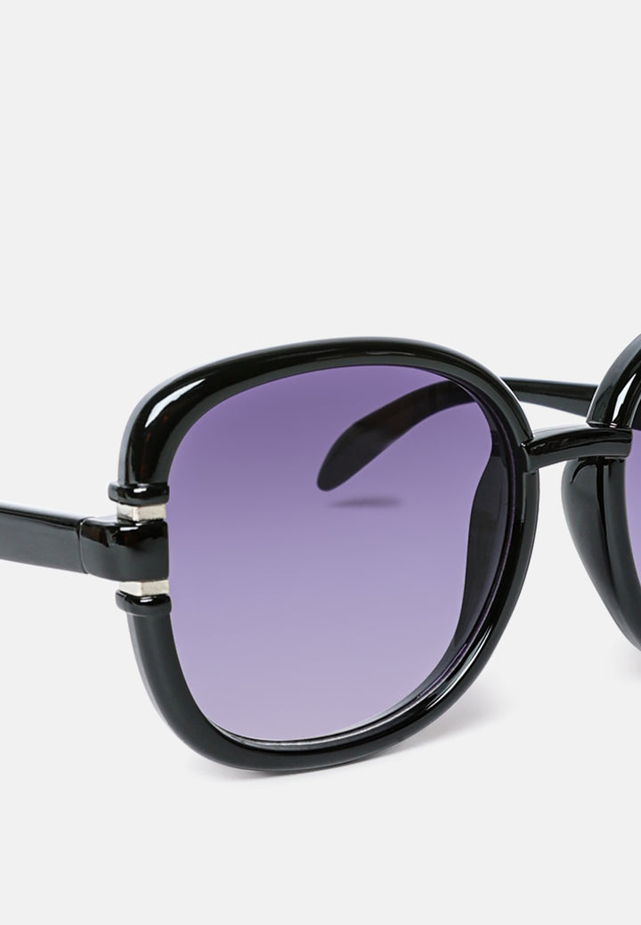 non-classic oversized oval sunglasses#color_black