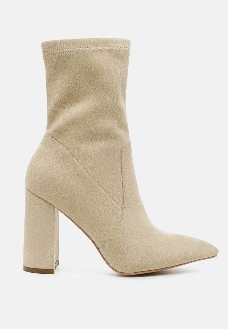 zahara faux suede block heeled boots#color_beige