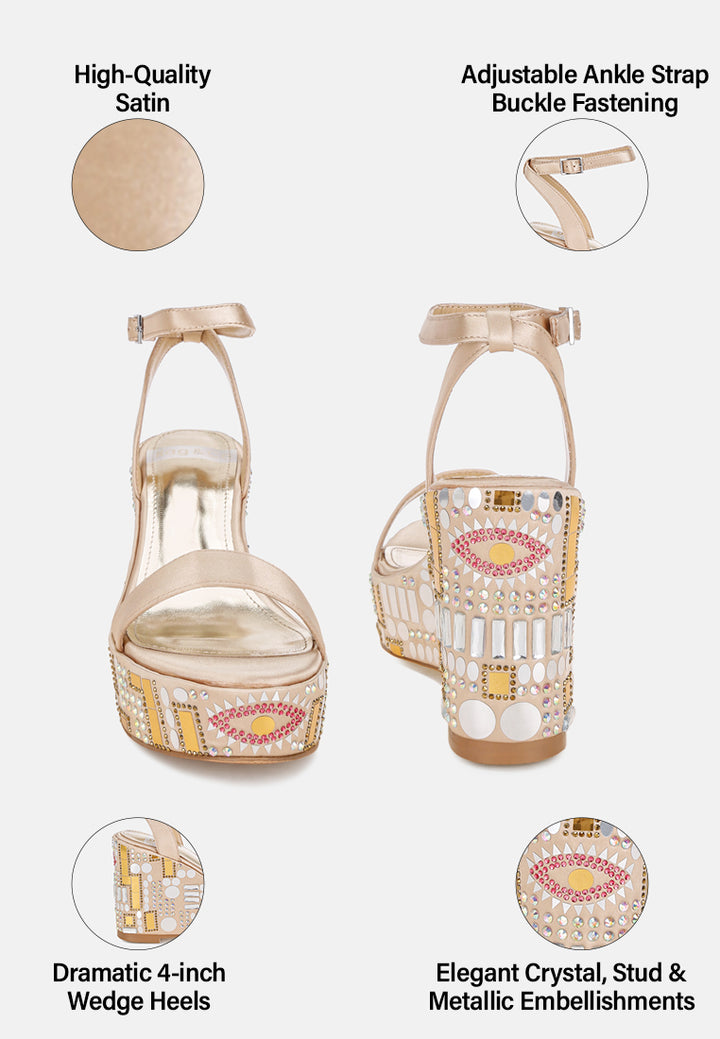 sandalias de fiesta con cuña y adornos de mosaico metropolis#color_gold-satin