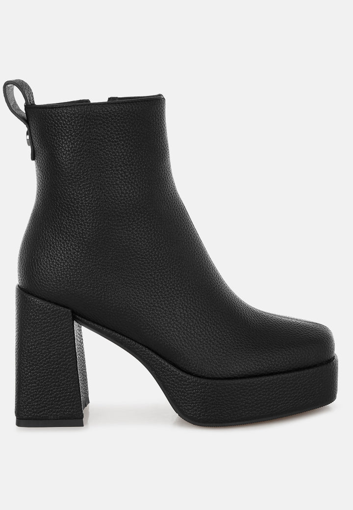 poulin faux leather chelsea boots#color_black