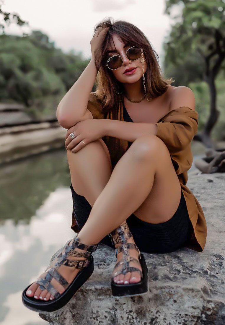 cruz gladiator platform leather sandal#color_snake-print