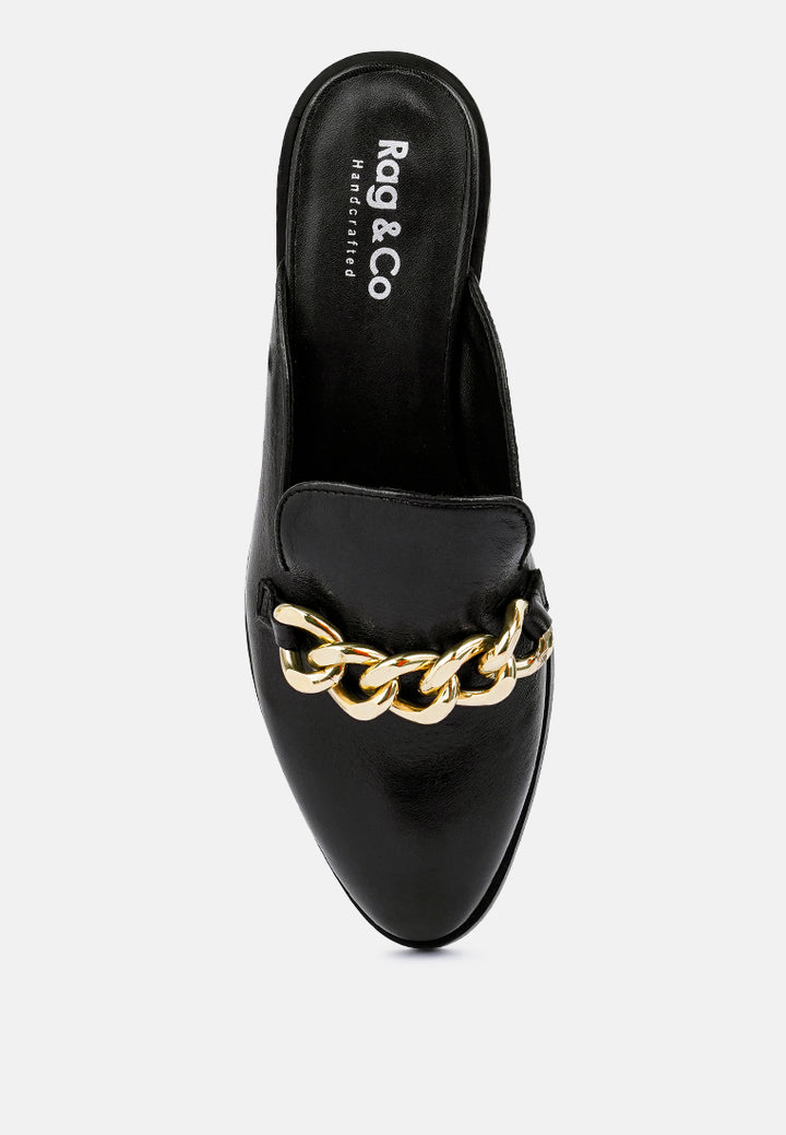 Mules Aksa de piel metalizada con adornos de cadena#color_black