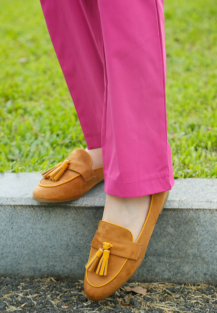 mocasines con borlas de microgamuza folklore#color_tan