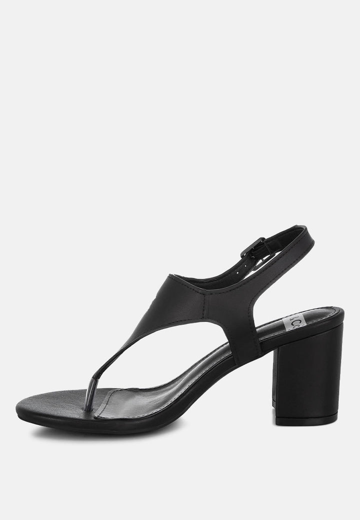 sandalias ann de cuero real con punta tipo tanga#color_negro