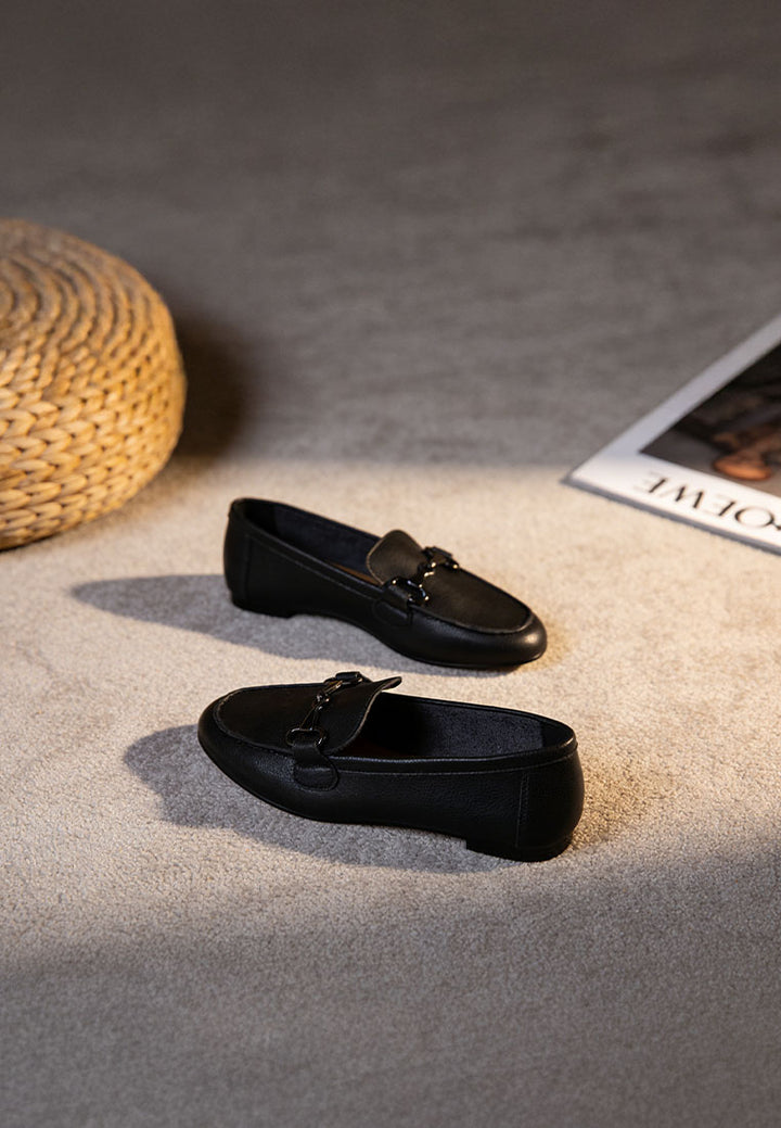 Mocasines taranis horsebit monocromáticos de piel auténtica#color_negro