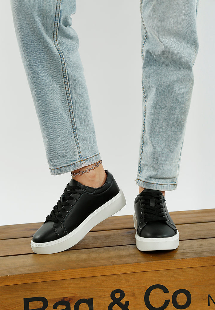 zapatillas gruesas con adornos y tachuelas strider#color_black