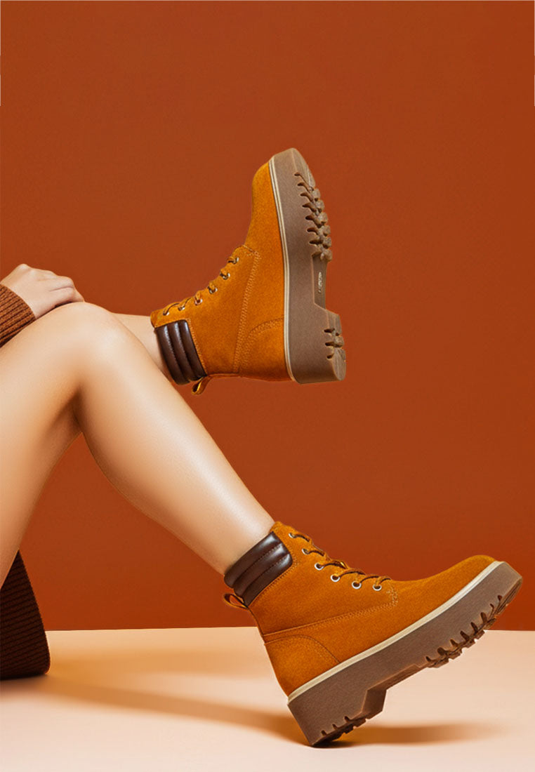 botas parula de ante con tobillo alto#color_tan