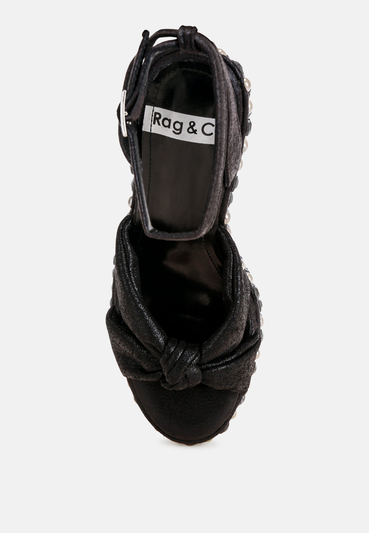 Sandalias de tacón de cuña con adornos Moondot#color_black-Satin