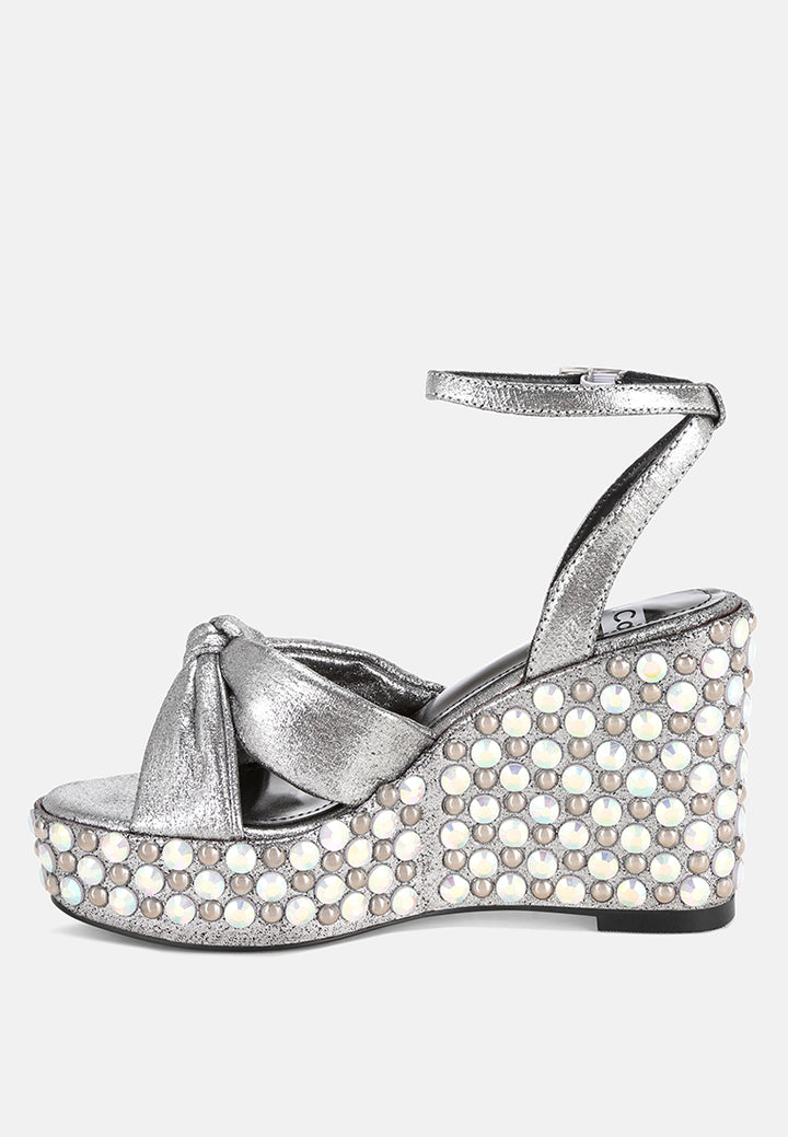 Sandalias de tacón de cuña con adornos Moondot#color_silver-Satin