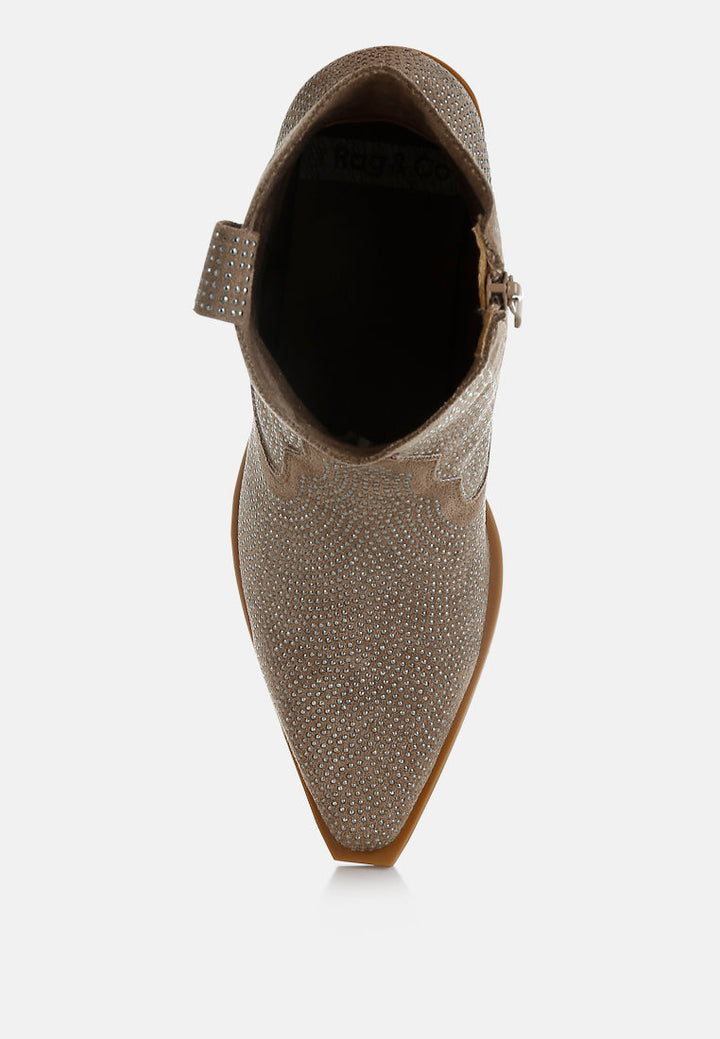 botas vaqueras con adornos de pedrería costello#color_taupe