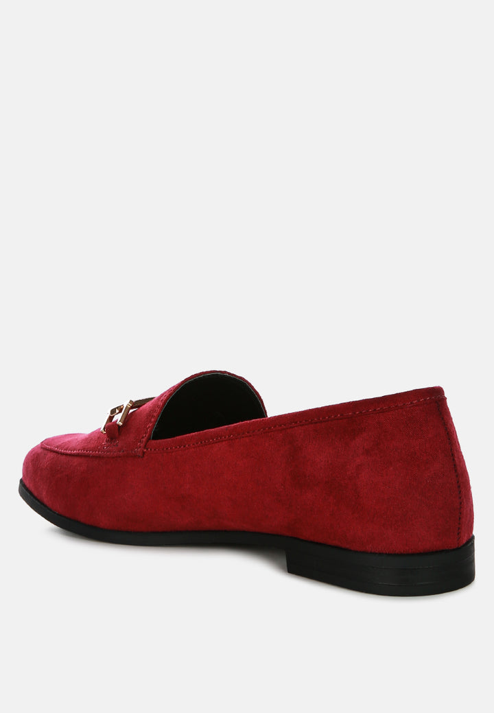 zaara solid faux suede loafers#color_burgundy