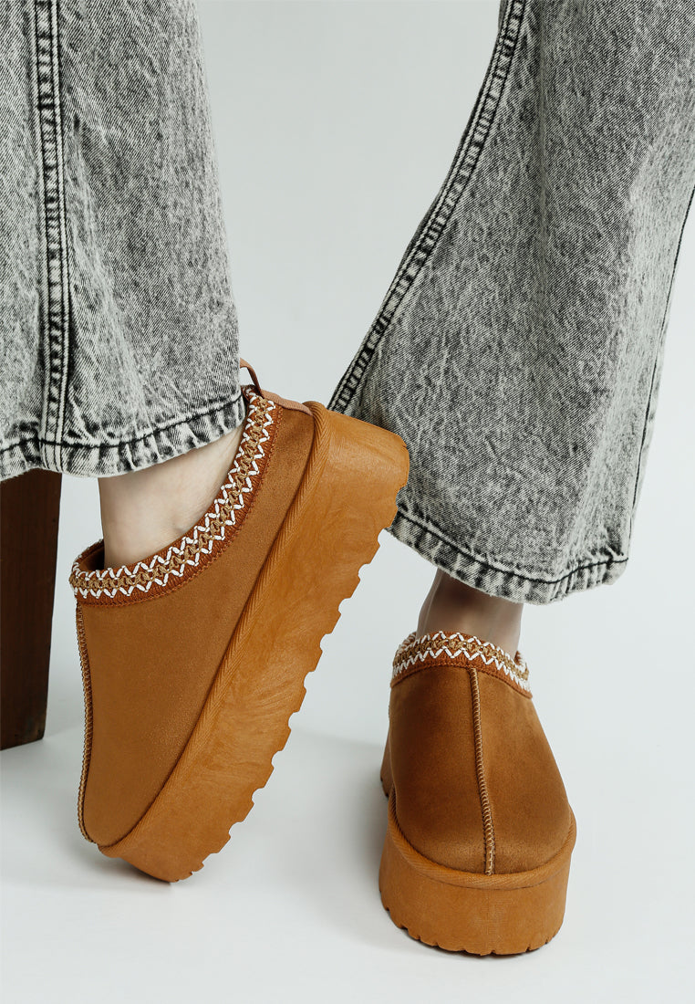 jesters embroidered platform classic slip-on#color_tan