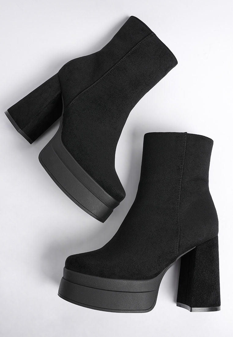maltese soft microfiber block heel boots#color_black