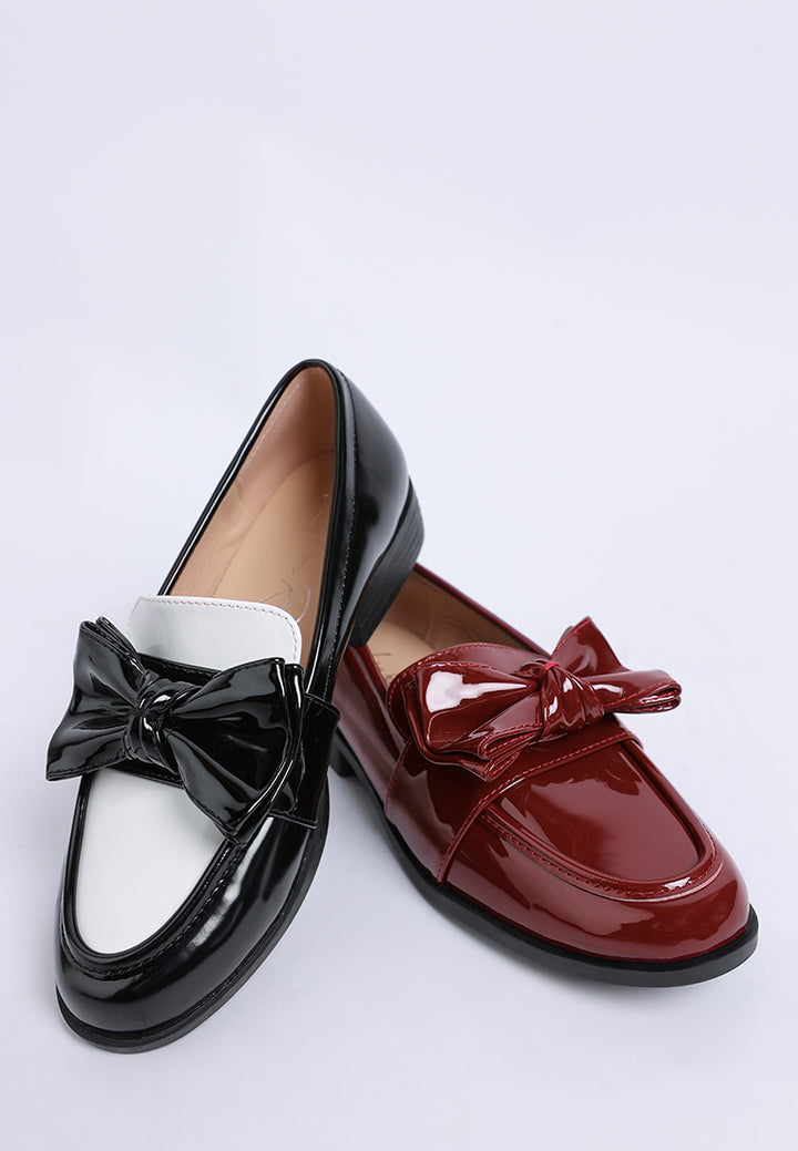 araminta classic chunky bow loafers#color_black-white