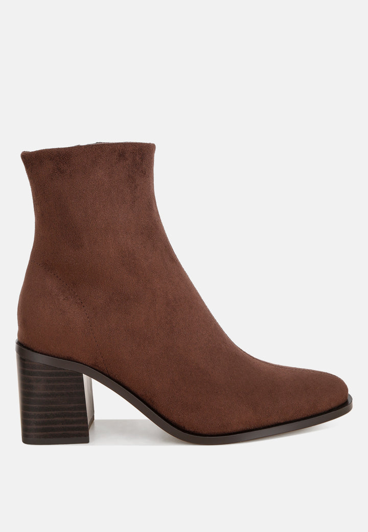Dowager All-Day Comfort Ankle Bootsk#color_chocolate-suede