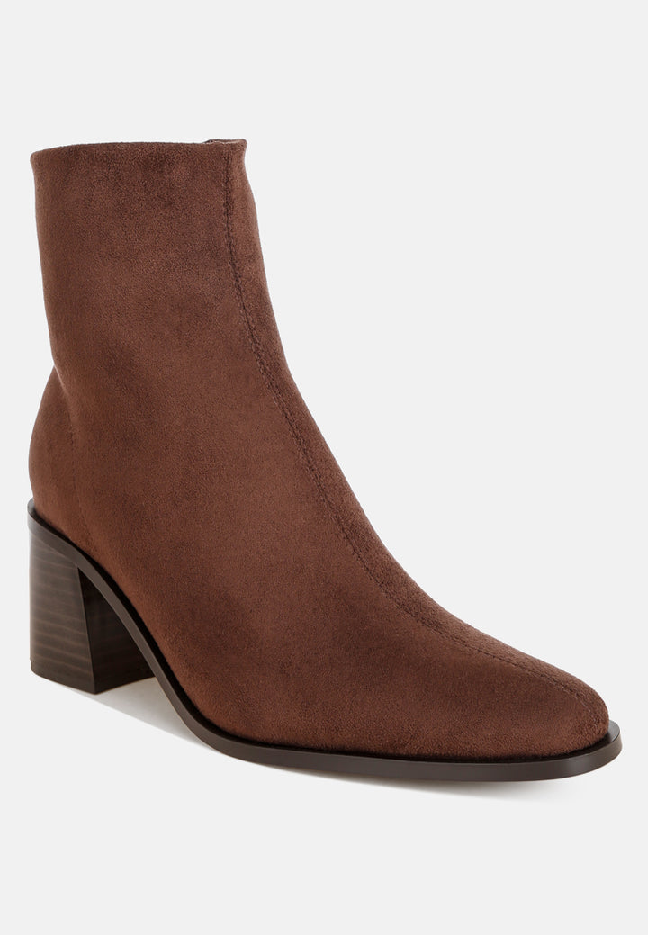 Dowager All-Day Comfort Ankle Bootsk#color_chocolate-suede