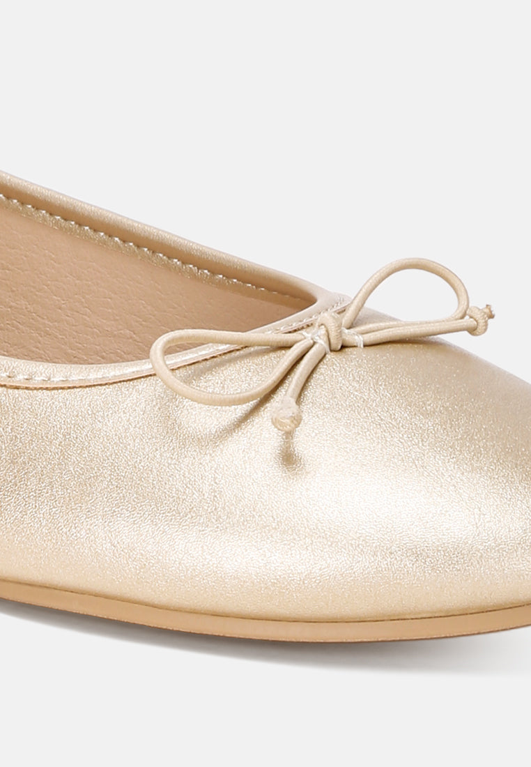 Clarendra Stretch Fit Ballet Flats#color_gold-metallic