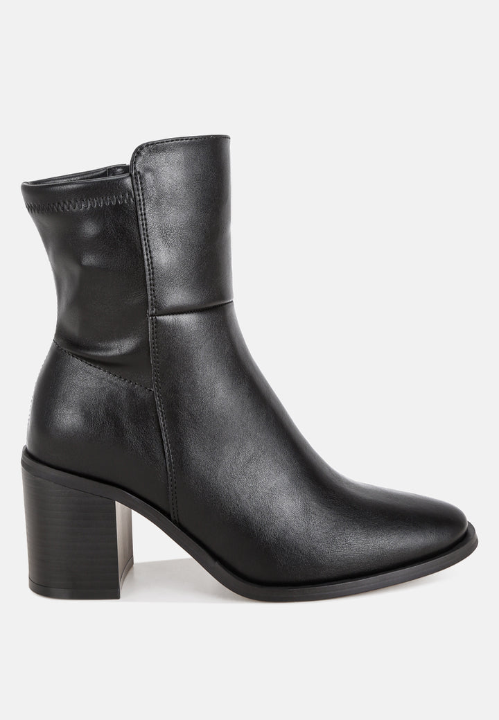 Lucania Chunky Block Heel Ankle Boots#color_black-smooth