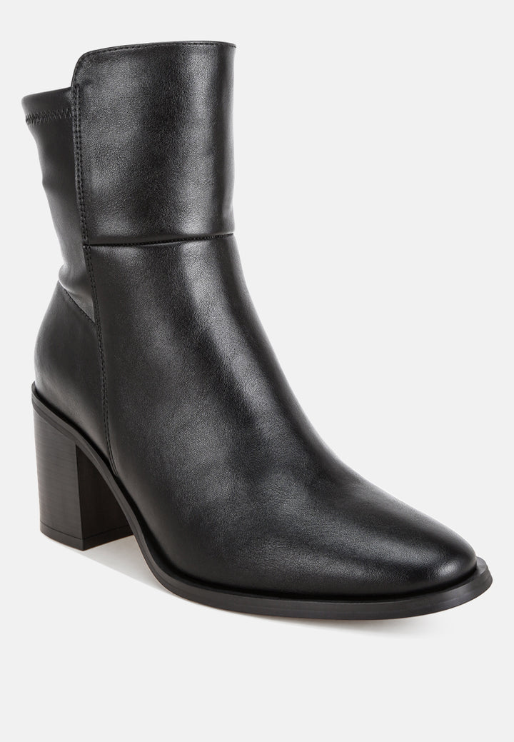 Lucania Chunky Block Heel Ankle Boots#color_black-smooth