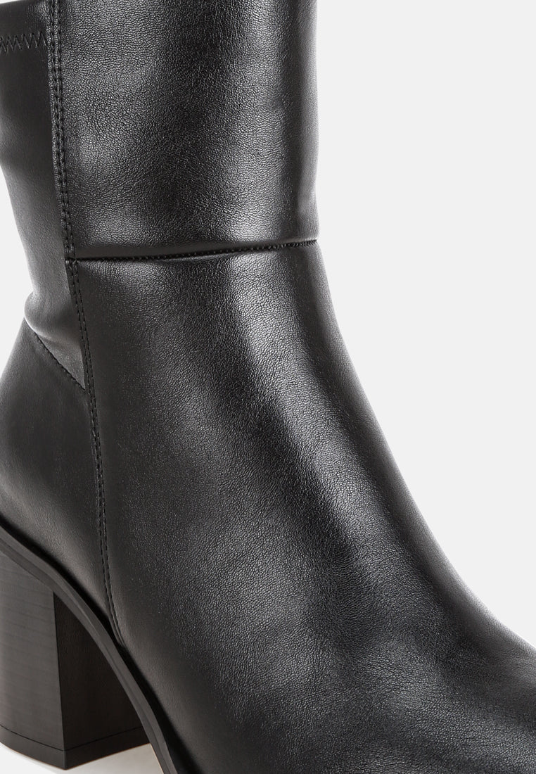 Lucania Chunky Block Heel Ankle Boots#color_black-smooth