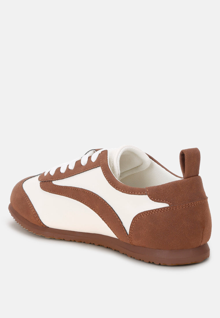 moomba classic lace-up flat Sneakers#color_brown