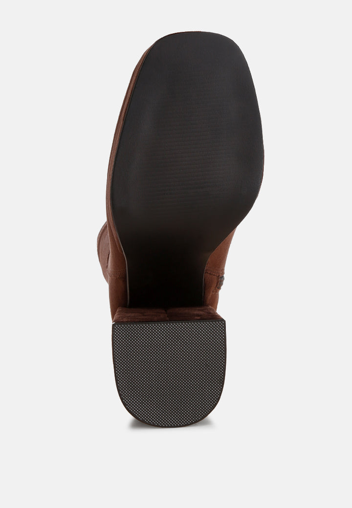 Botines con punta cuadrada elevada Antbera#color_brown-suede
